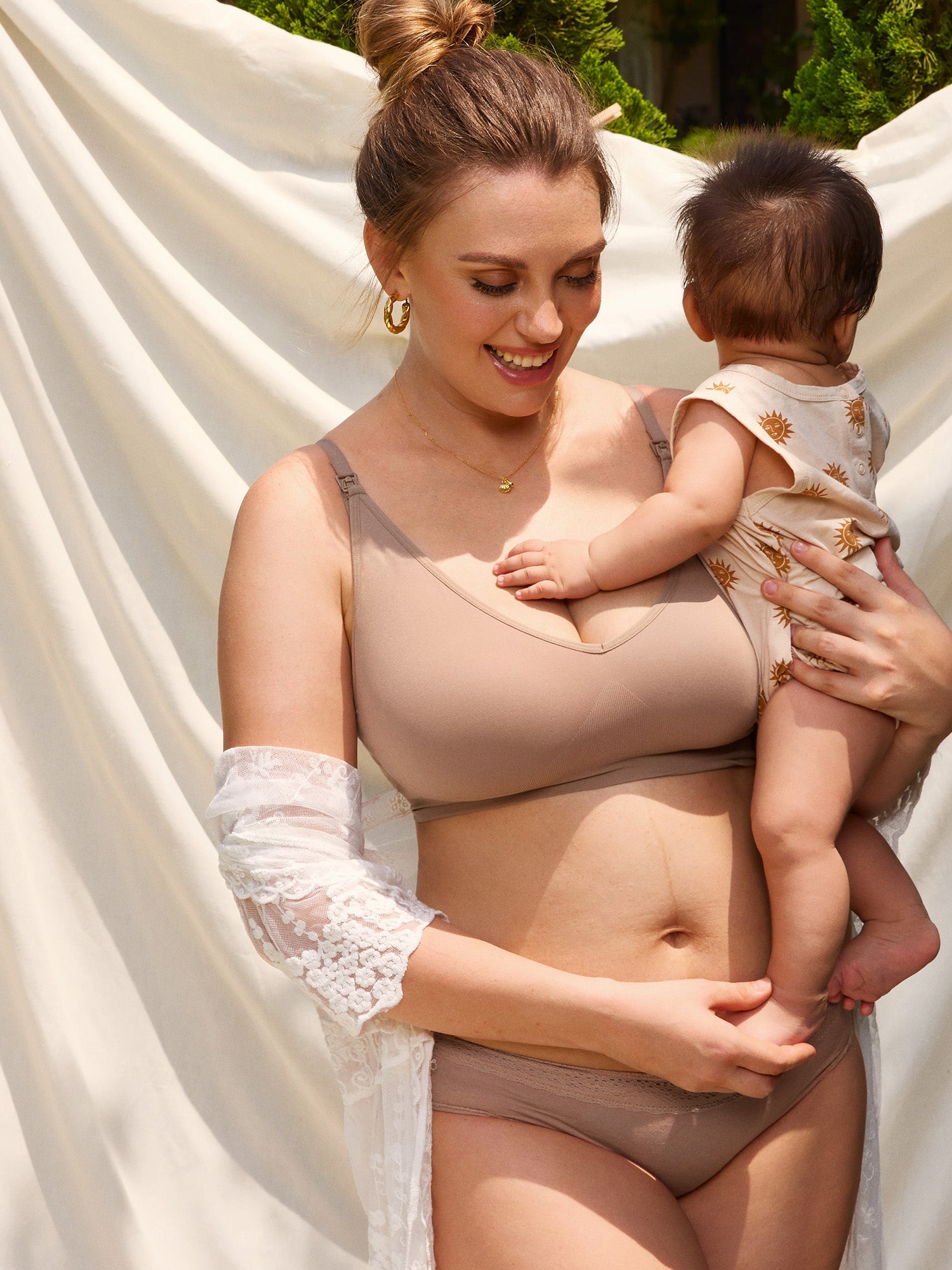 Olivia | Soft Seamless Nursing Bra for Breastfeeding and Comfort 4