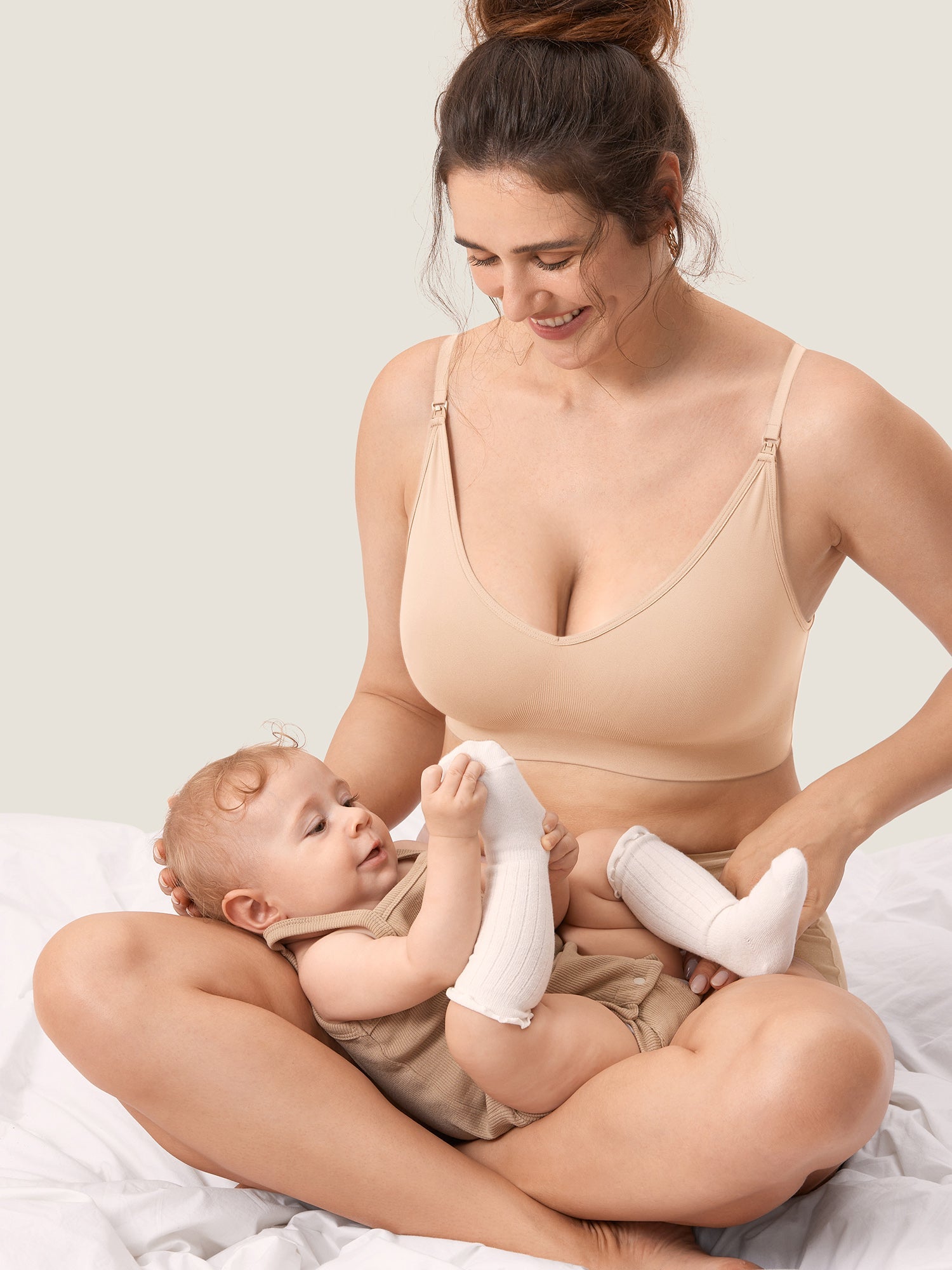 Olivia | Soft Seamless Nursing Bra for Breastfeeding and Comfort 5