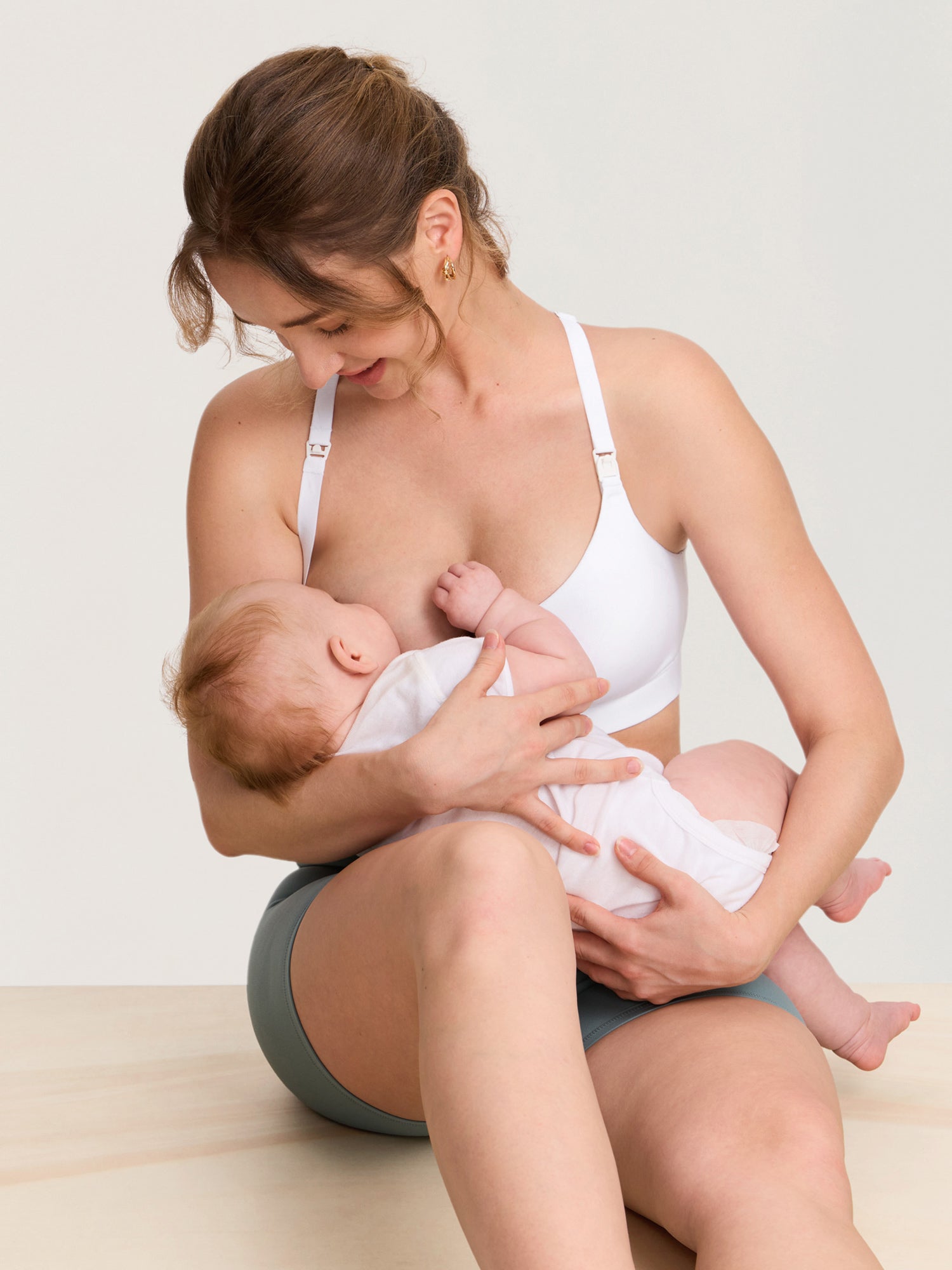 Sophie | Comfortable Adjustable Nursing Bra for Breastfeeding 10