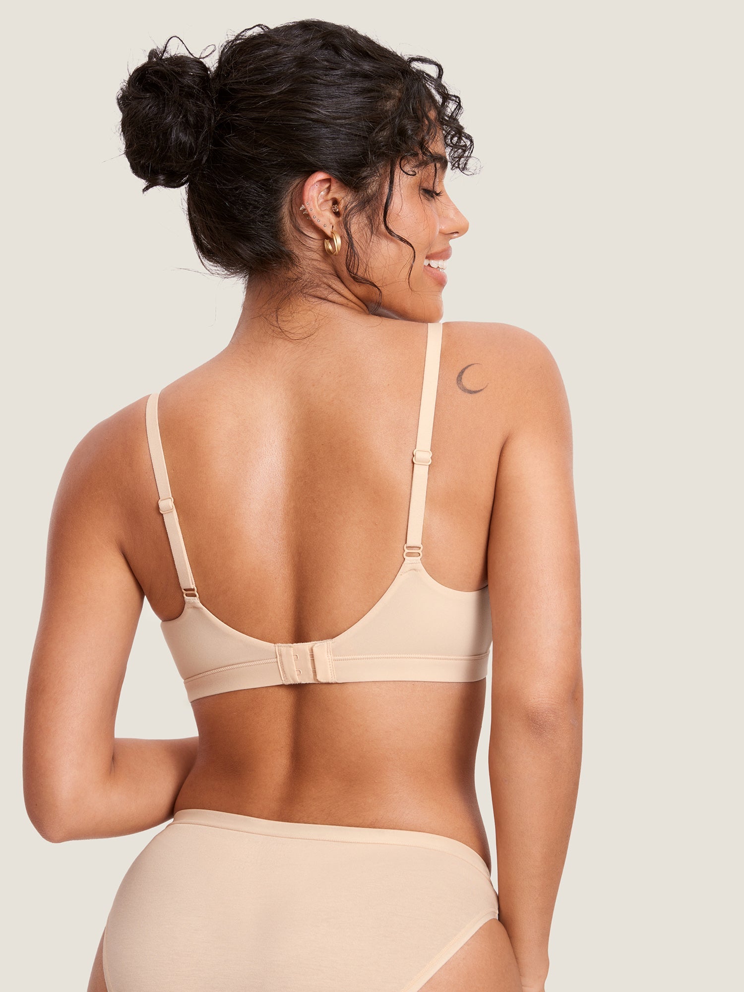 Sophie | Soft Seamless Nursing Bra for Comfort and Convenience 2