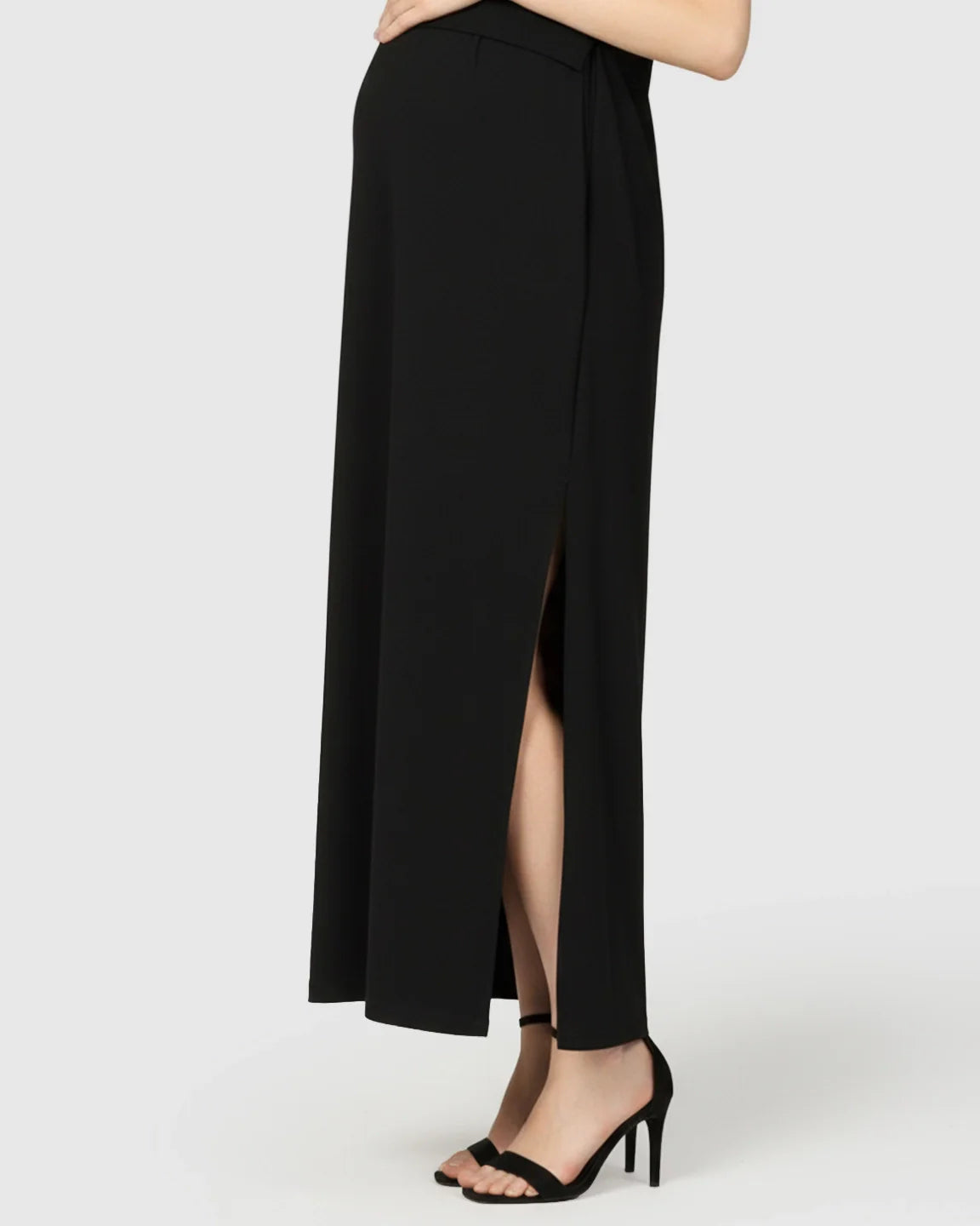 Bump Society – The Comfort Collection: Side-Slit Casual Maternity Maxi Dress