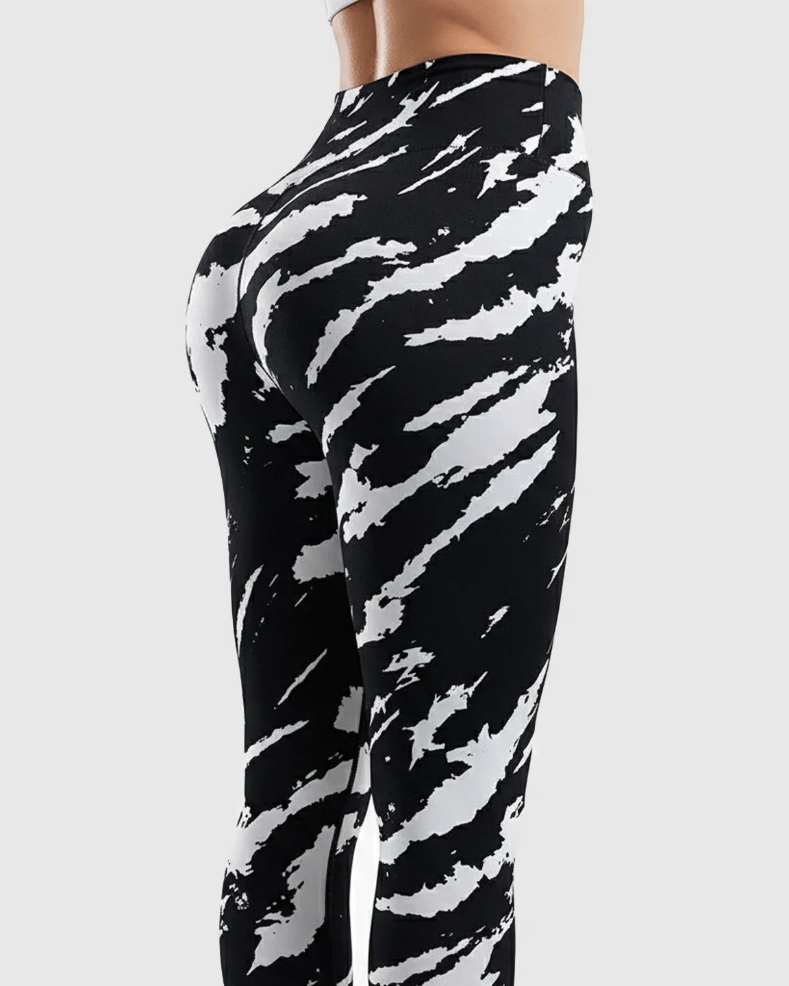 Bump Society – The Comfort Collection: Seamless Comoflouge Maternity Yoga Leggings