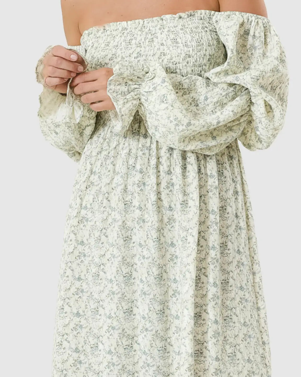 Bump Society – The Comfort Collection: Puffed Long-Sleeve Tiered Skirt Maternity Maxi Dress