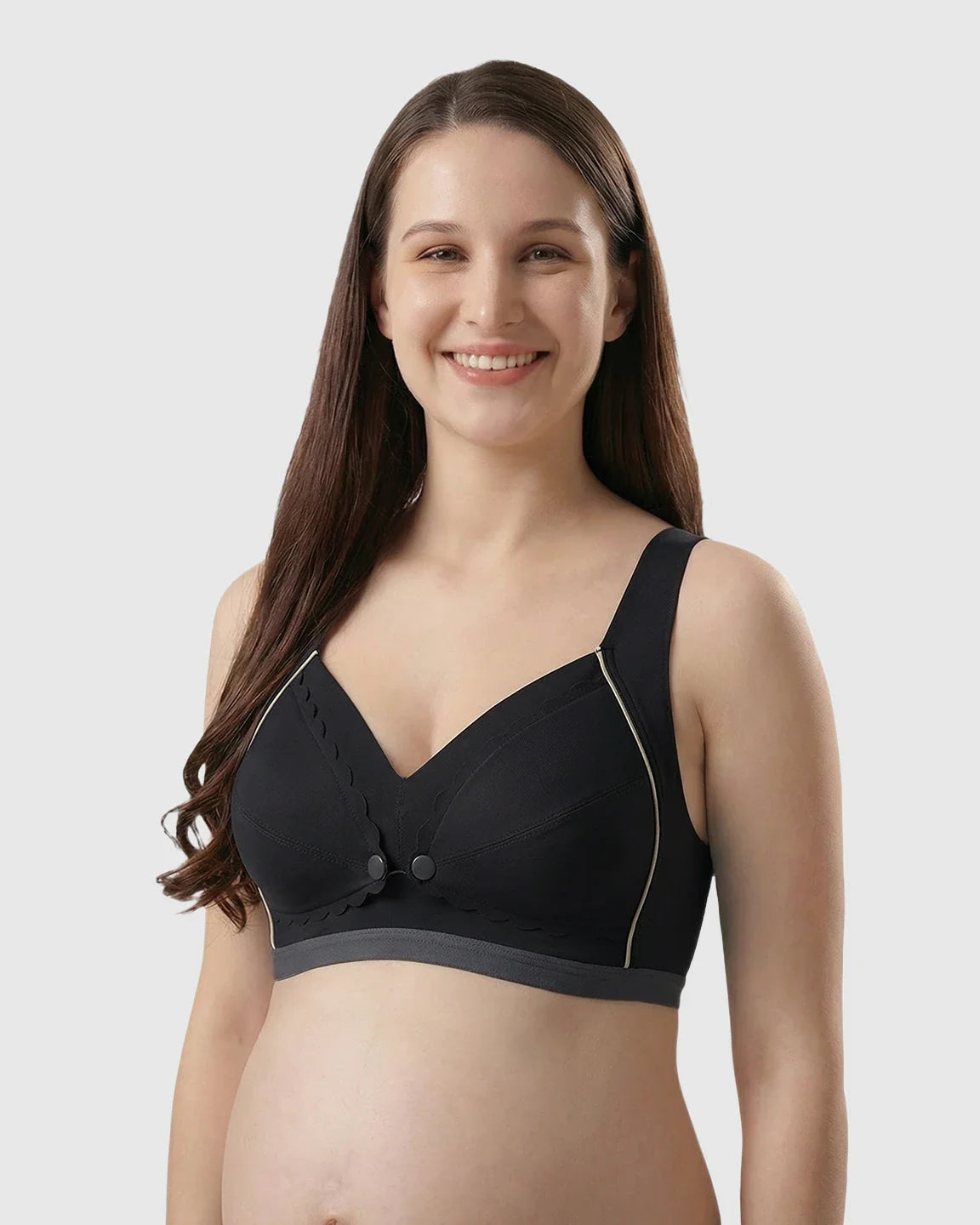 Bump Society – The Nursing Collection: Scalloped V-Neck Contrast Trim Nursing Bra