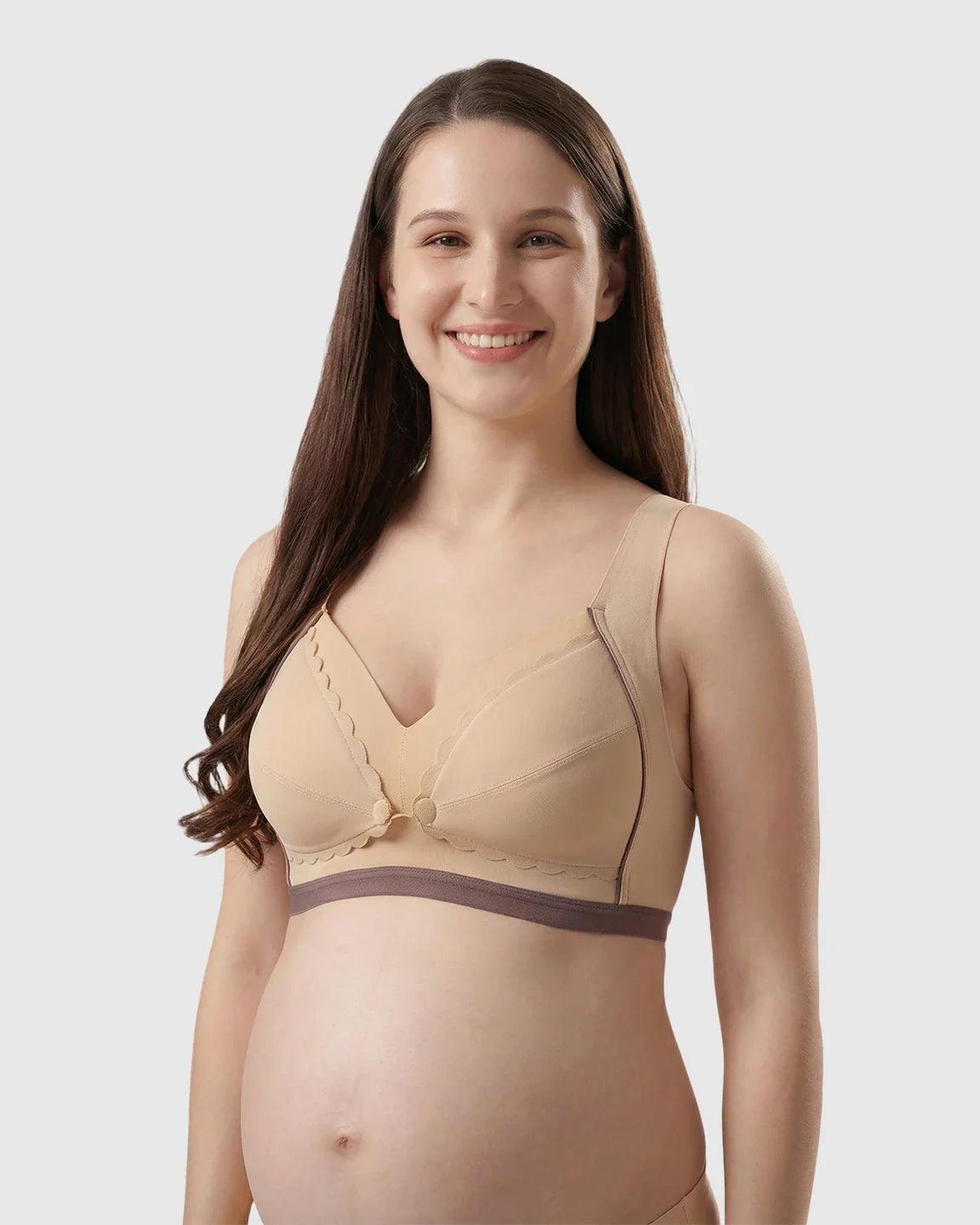 Bump Society – The Nursing Collection: Scalloped V-Neck Contrast Trim Nursing Bra