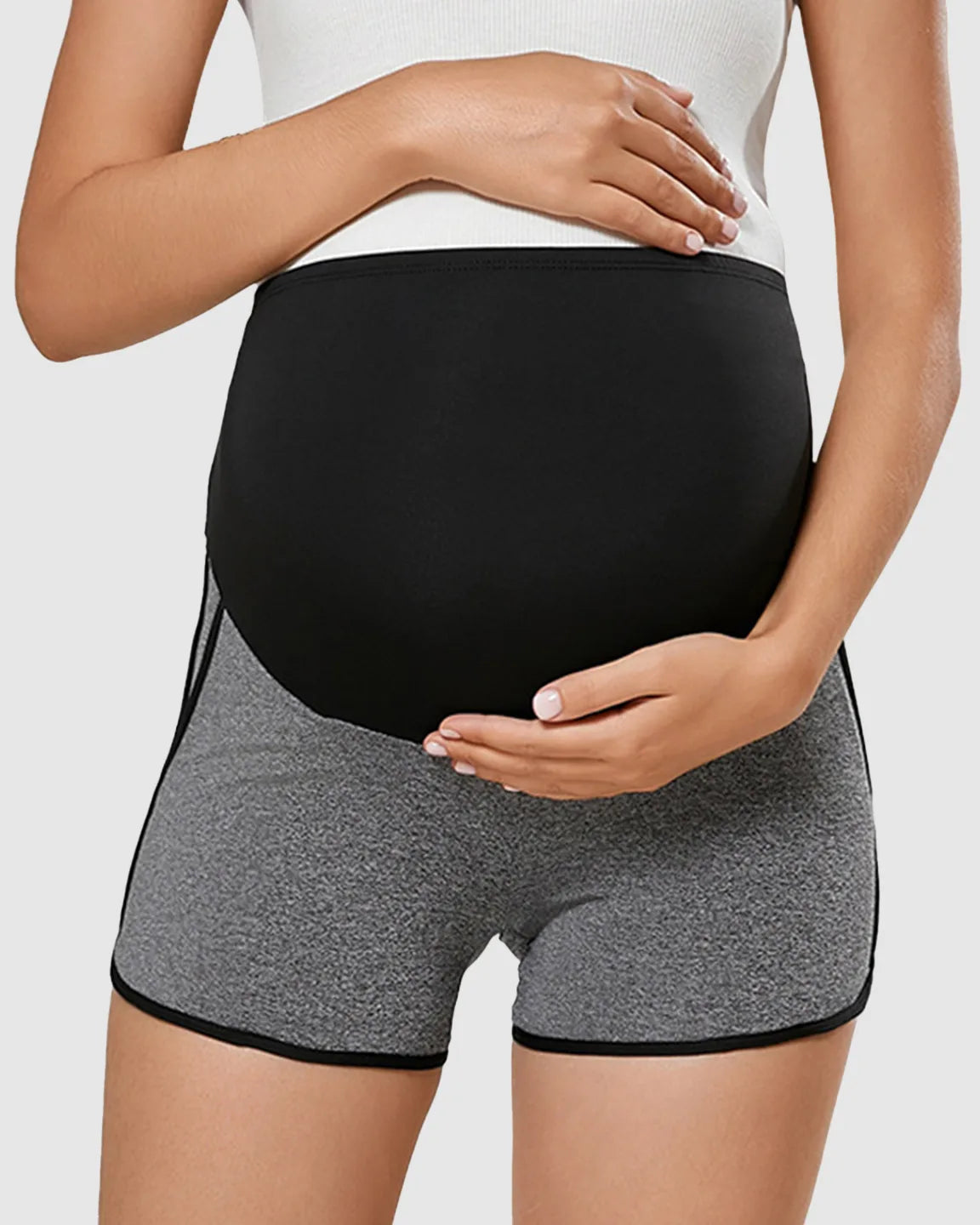 Bump Society – The Comfort Collection: Contrast Trim Butt-Lifting Maternity Shorts