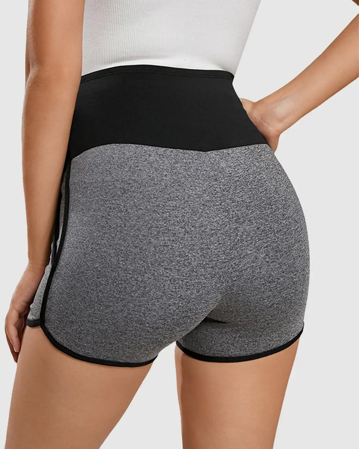 Bump Society – The Comfort Collection: Contrast Trim Butt-Lifting Maternity Shorts