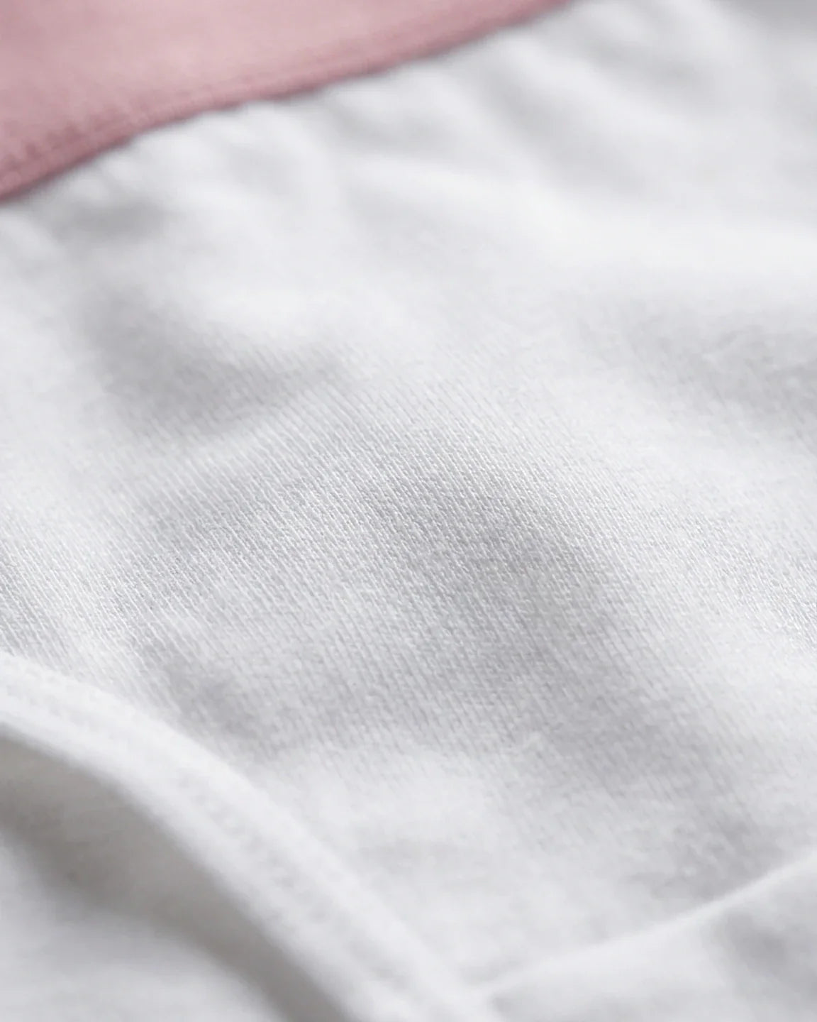 Bump Society – The Comfort Collection: Crossover Front Hip-lifting Maternity Brief