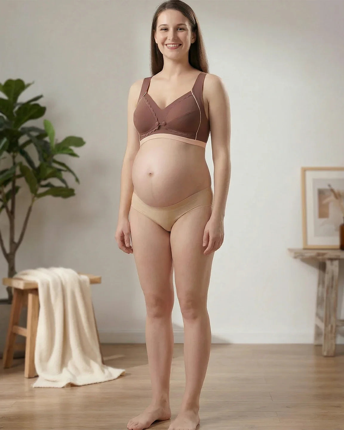Bump Society – The Nursing Collection: Scalloped V-Neck Contrast Trim Nursing Bra