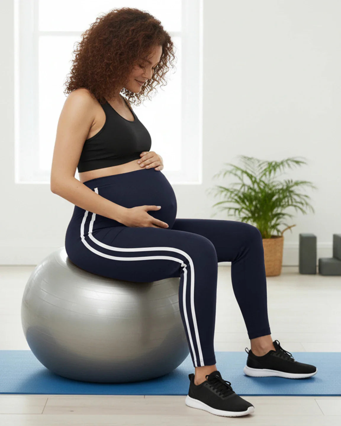 Bump Society – The Comfort Collection: Side Striped Sporty Maternity Leggings