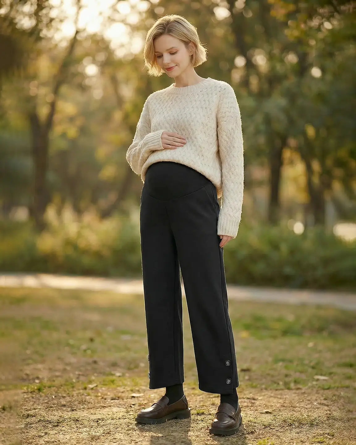 Bump Society – The Comfort Collection: Button Detail Cropped Maternity Trousers