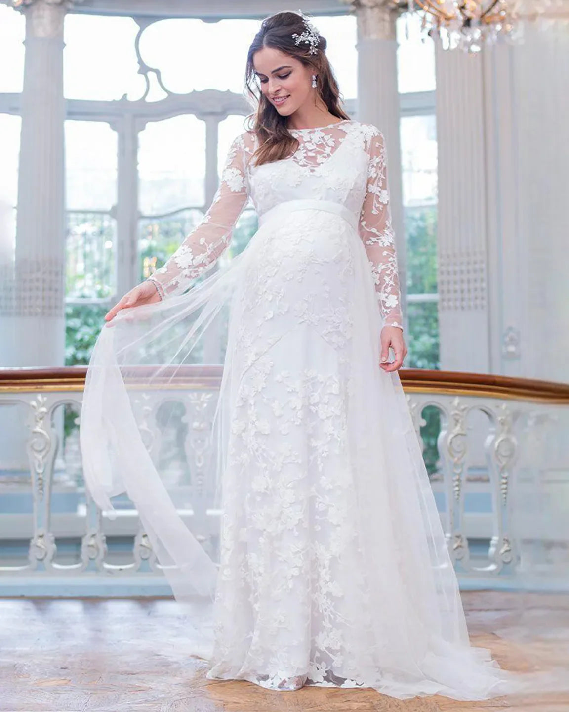 Bump Society – The Comfort Collection: Detachable Mesh Lace V-Neck Maternity Wedding Dress