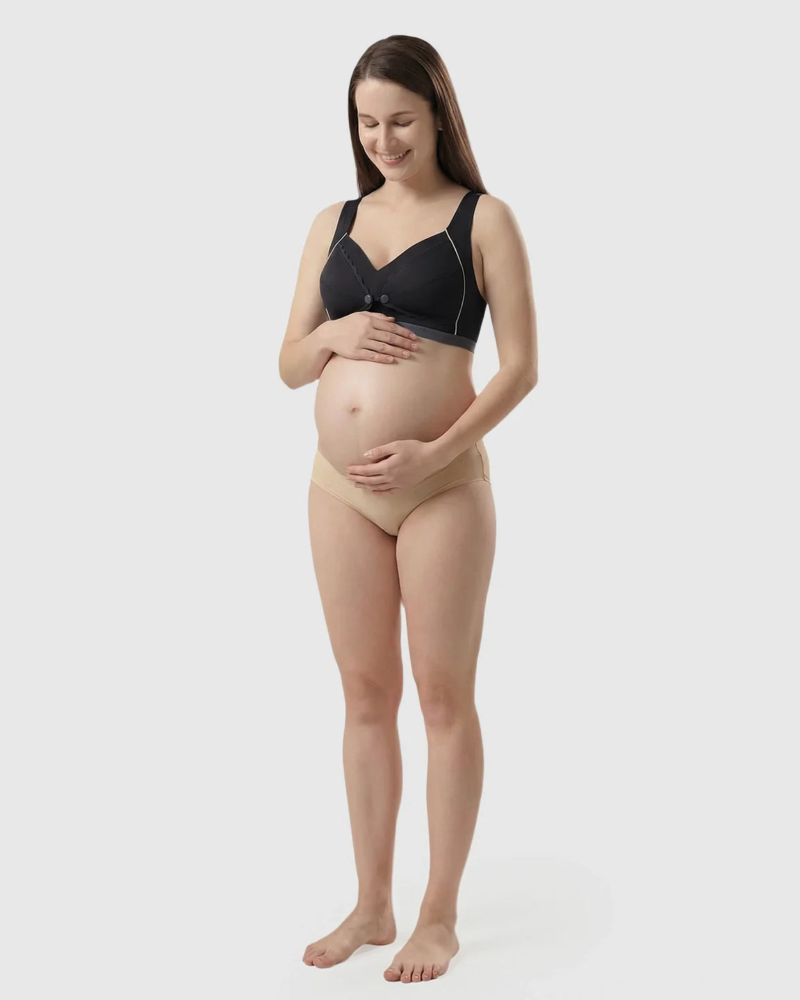 Bump Society – The Nursing Collection: Scalloped V-Neck Contrast Trim Nursing Bra