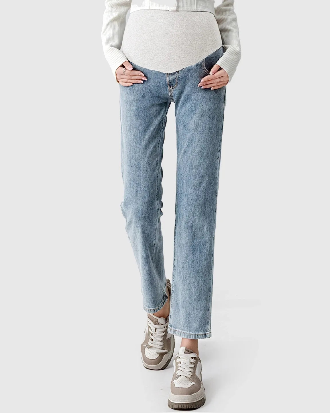 Light wash stretch denim straight-leg maternity jeans with a comfortable over-the-belly panel.