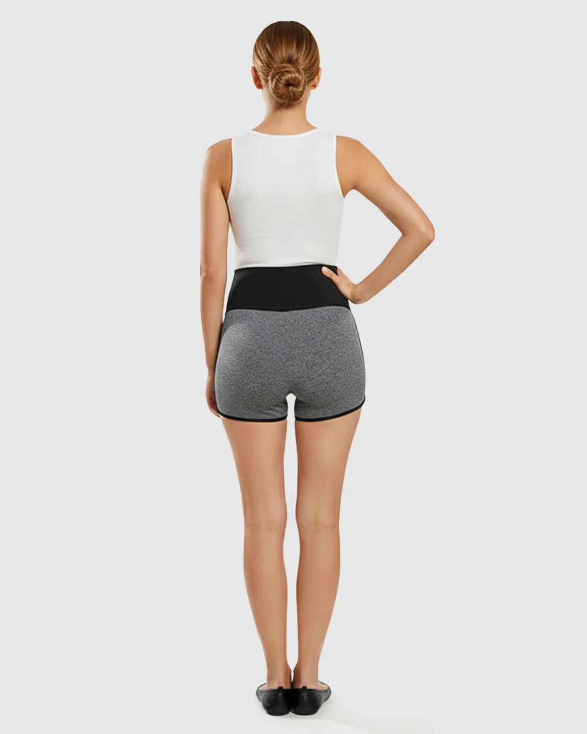 Bump Society – The Comfort Collection: Contrast Trim Butt-Lifting Maternity Shorts