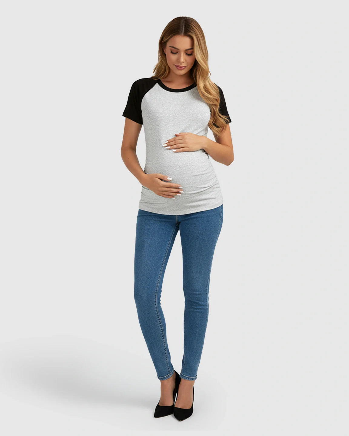 Bump Society – The Comfort Collection: Side-Ruched Raglan Sleeve Maternity T-Shirt
