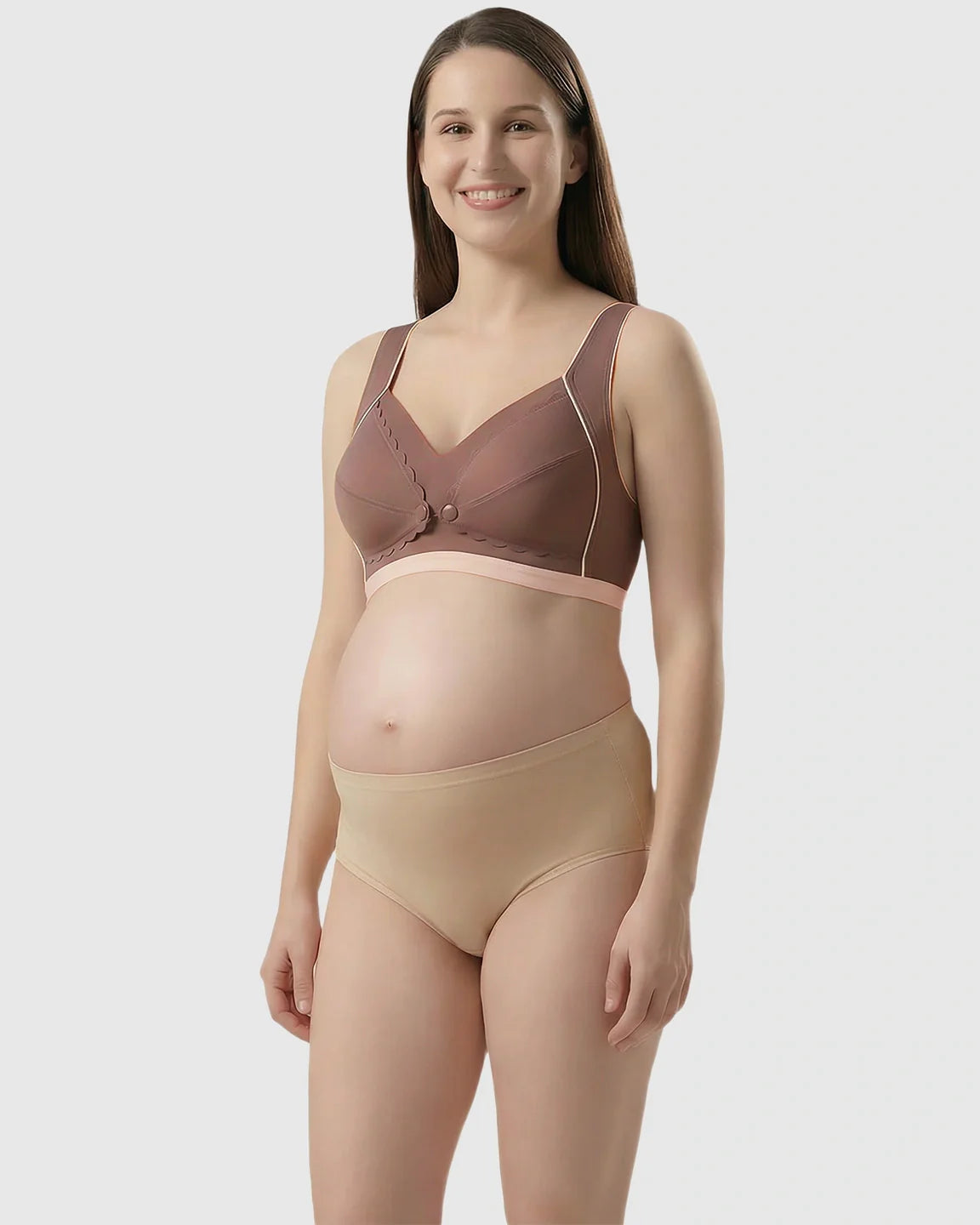 Bump Society – The Nursing Collection: Scalloped V-Neck Contrast Trim Nursing Bra