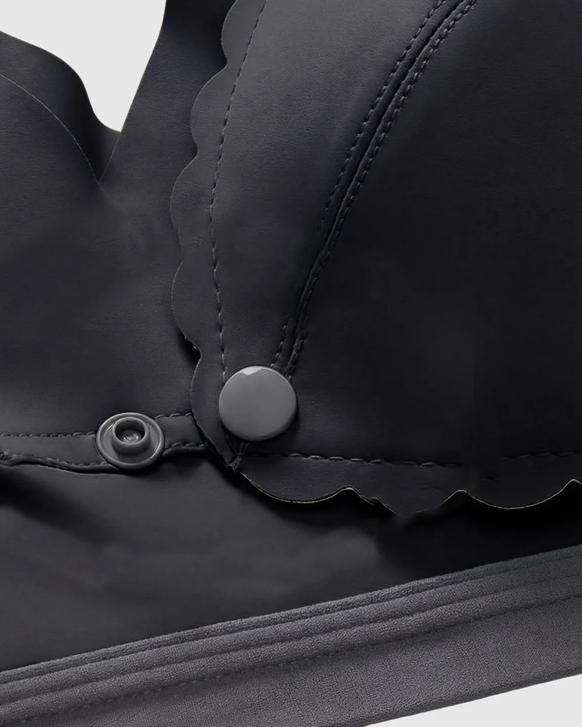 Bump Society – The Nursing Collection: Scalloped V-Neck Contrast Trim Nursing Bra