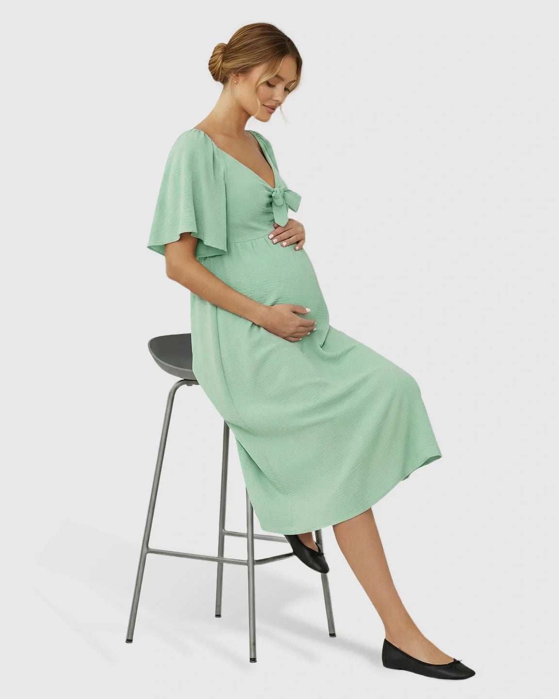 Bump Society – The Comfort Collection: Tie-Knot Front Swing Silhouette Maternity Midi Dress